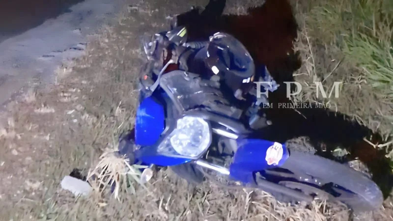 Motociclista é socorrido em estado grave após queda de moto em rodovia