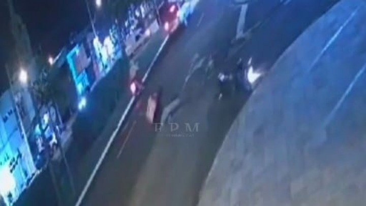 Motorista foge após derrubar entregador em avenida movimentada de Franca