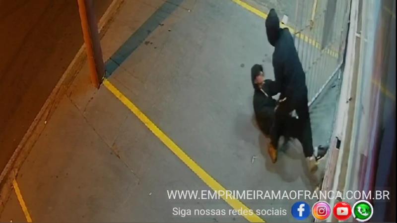 Clínica odontológica é furtada e câmeras de segurança registram o crime
