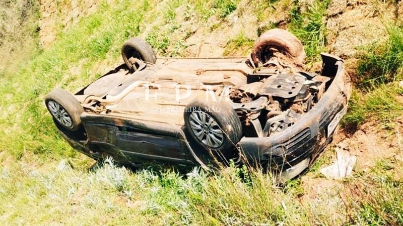 Motorista fica ferido após capotamento em rodovia de Franca
