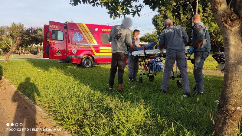 Engavetamento em avenida movimentada de Franca deixa motociclista ferido