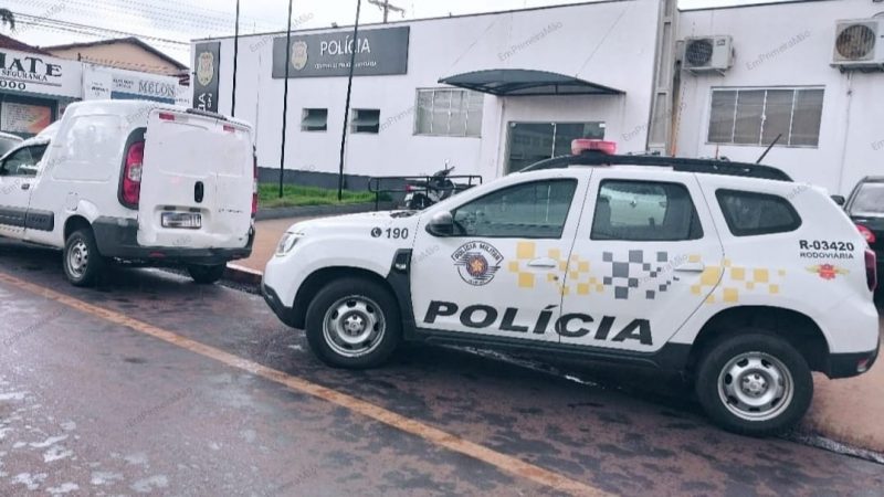 Policiais rodoviários flagraram condutor utilizando documento falso em abordagem na Anhanguera