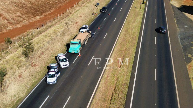 Ação conjunta da polícia de Minas Gerais e São Paulo recupera caminhão roubado durante fuga