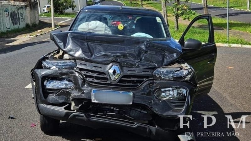 Dois acidentes foram registrados no mesmo ponto da Avenida Ismael Alonso y Alonso, em Franca