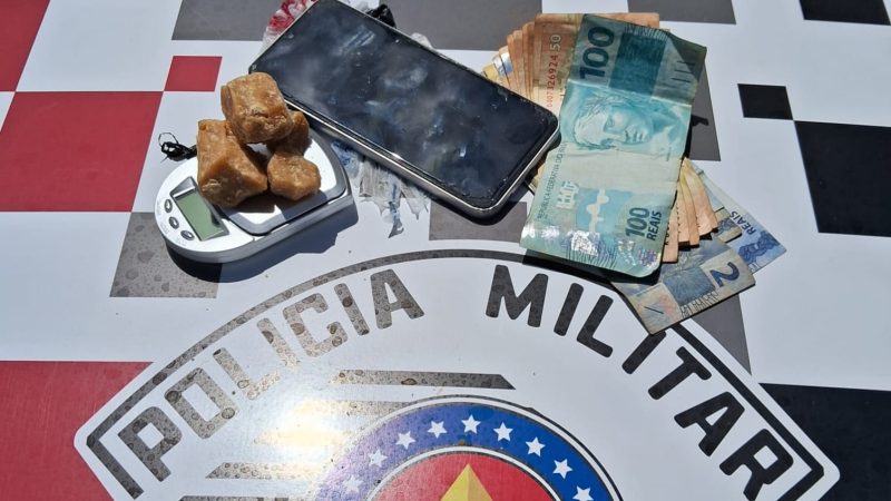 Procurado da Justiça tenta fugir da Polícia Militar e é capturado com drogas no Campo Belo em Franca