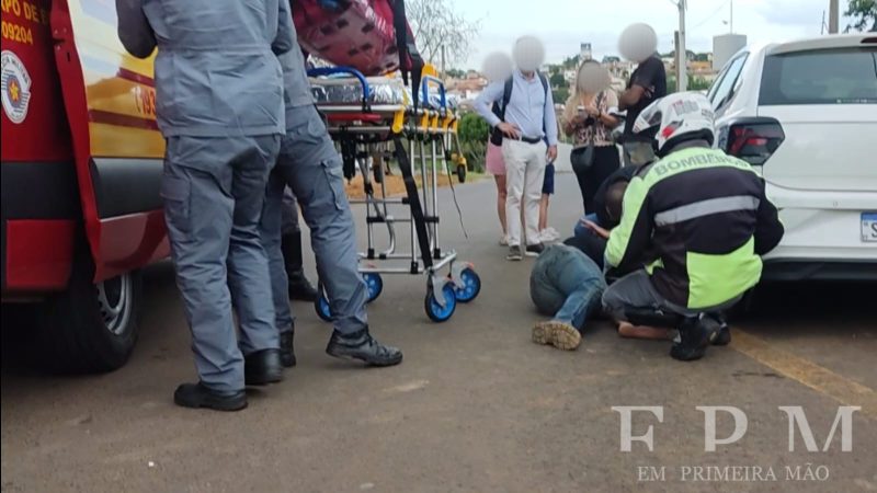 Colisão traseira entre moto e caminhão deixa vítima gravemente ferida em Franca