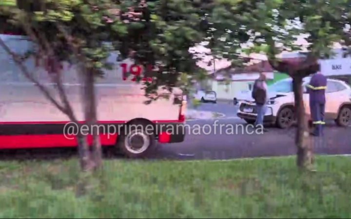 Câmera de segurança registra grave acidente no Jardim Noêmia, em Franca