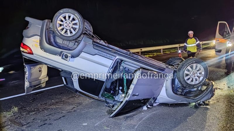 Cavalo solto na pista causa grave acidente na rodovia Ronan Rocha, em Franca
