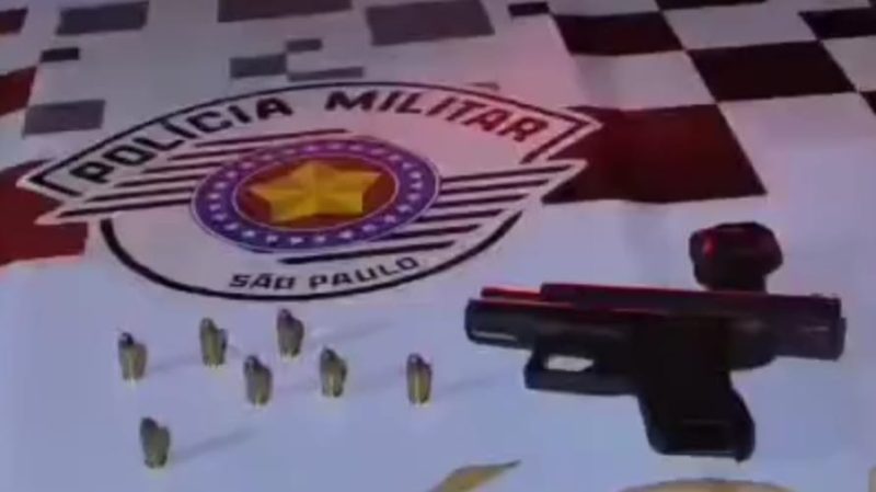 Homem é detido pela Polícia Militar com arma de fogo na rodovia João Traficante