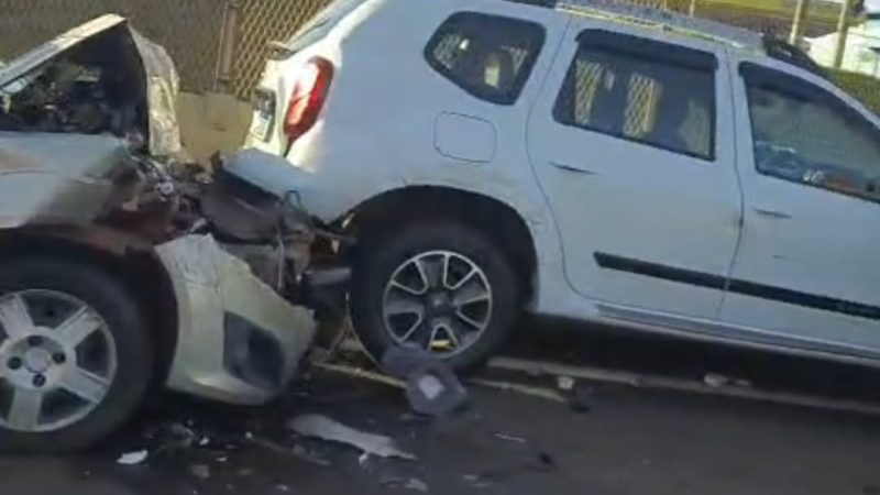 Vários acidentes deixam trânsito caótico na Cândido Portinari, em Franca