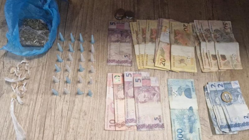 Mulher é presa pela Polícia Militar por tráfico de drogas no Jardim Aeroporto, em Franca