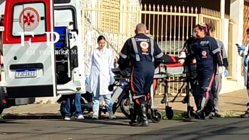 Motociclista fica ferida após se enroscar em fio solto na Vila Nicácio, em Franca