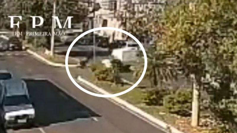 Colisão entre carro e moto em avenida de Franca deixa motociclista ferido