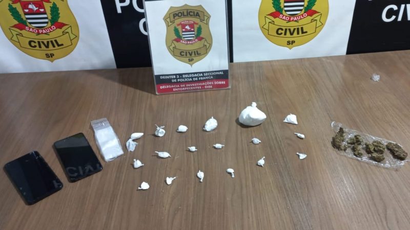 Dois homens foram presos por tráfico de drogas no bairro Santa Maria, em Franca