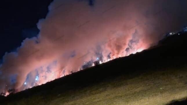 Incêndio de grandes proporções assusta moradores do Parque São Jorge, em Franca