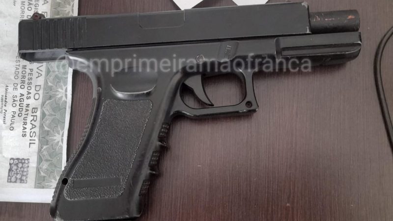 Adolescentes são apreendidos após roubo a loja de celulares em Morro Agudo