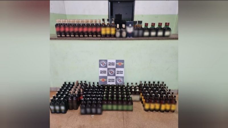 Polícia Militar Rodoviária localiza drogas e grande quantidade de garrafas de whisky em veículo durante fiscalização