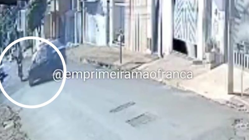 Motociclista fica em estado grave após ser atingido por veículo em Igarapava