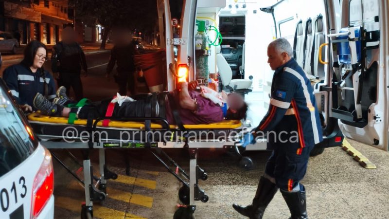 Homem fica ferido após ser atropelado por moto em Franca