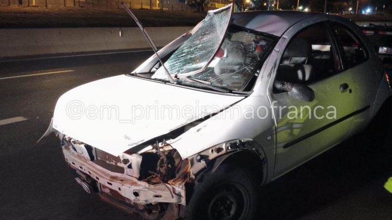 Jovens ficam feridas após capotamento na rodovia Cândido Portinari, em Franca