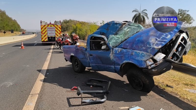 Motorista fica ferido após capotamento em rodovia de Franca