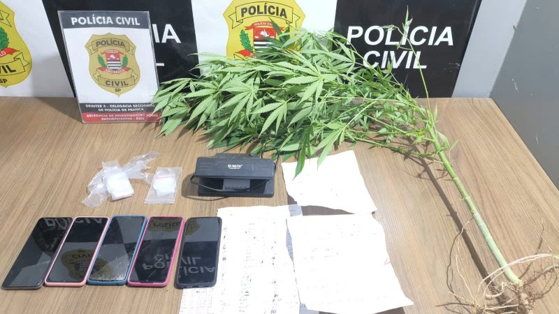 Operação da DISE resulta em prisões e apreensão de drogas no Vila São Sebastião, em Franca