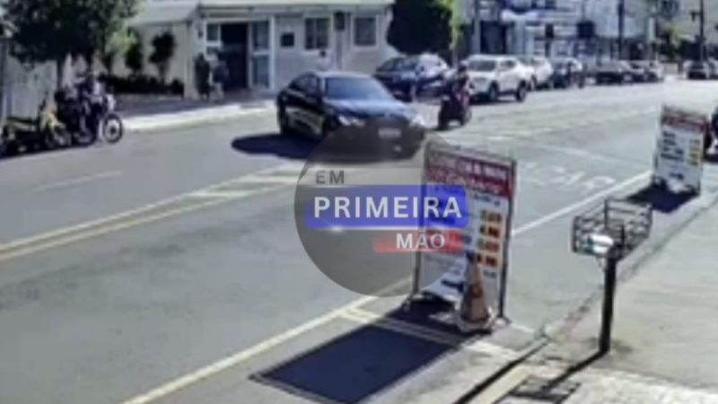 Motociclista fica ferida após sofrer acidente no Centro de Franca