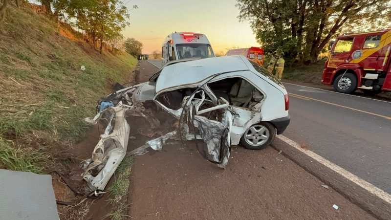 Acidente entre caminhão da dupla Rionegro & Solimões e carro deixa feridos na BR-369