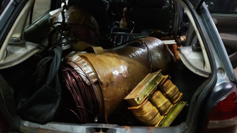 Mulher é presa e carga de 500 kg de bobinas é recuperada em operação policial em Morro Agudo