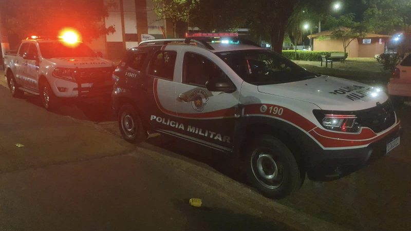 Polícia apreende três adolescentes após roubo a residência em Morro Agudo