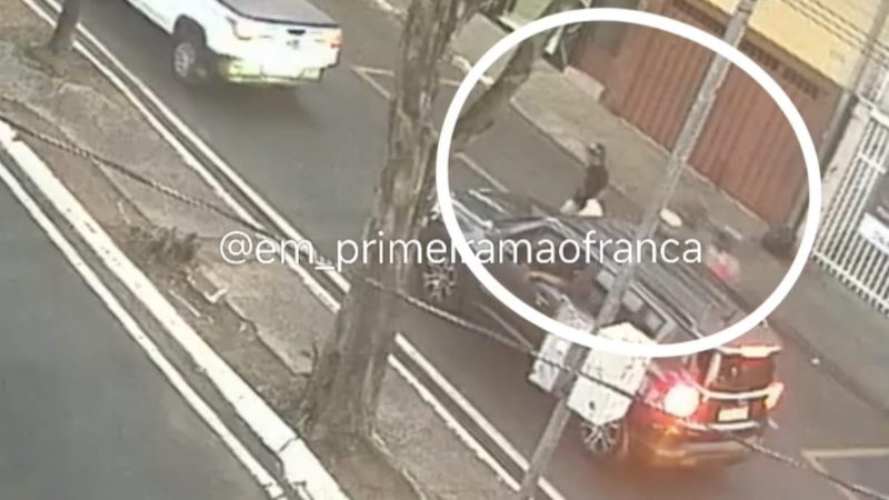 Câmera de segurança registra atropelamento de idoso em avenida de Franca