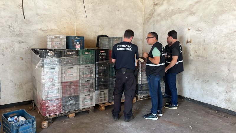 Polícia investiga suspeita de bebidas falsificadas em galpão de Franca