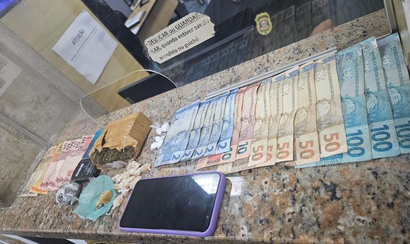 Dupla é detida por tráfico de drogas no bairro Santa Luzia, em Franca