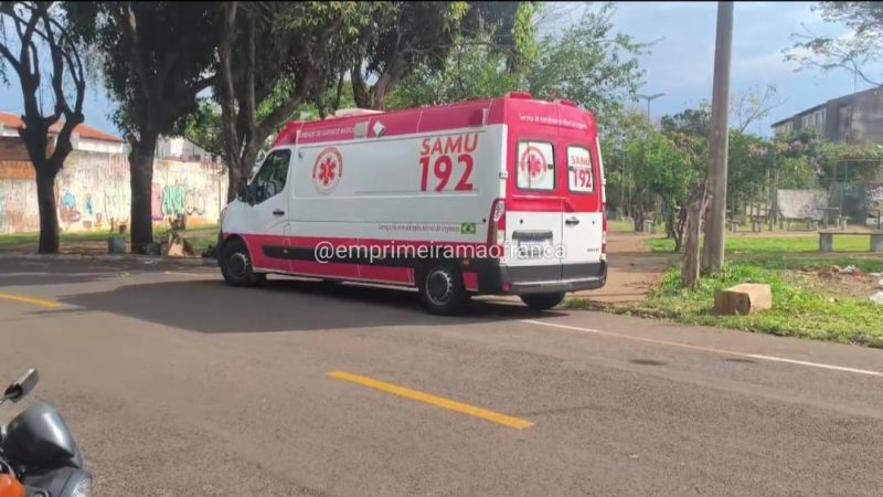 Jovem é socorrida após ser atingida por golpe de facão em Franca