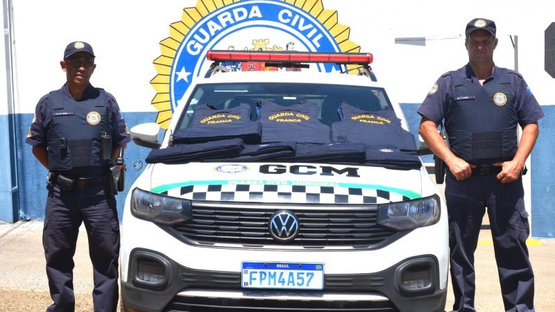 Prefeitura de Franca entrega 61 novos coletes balísticos para a Guarda Civil