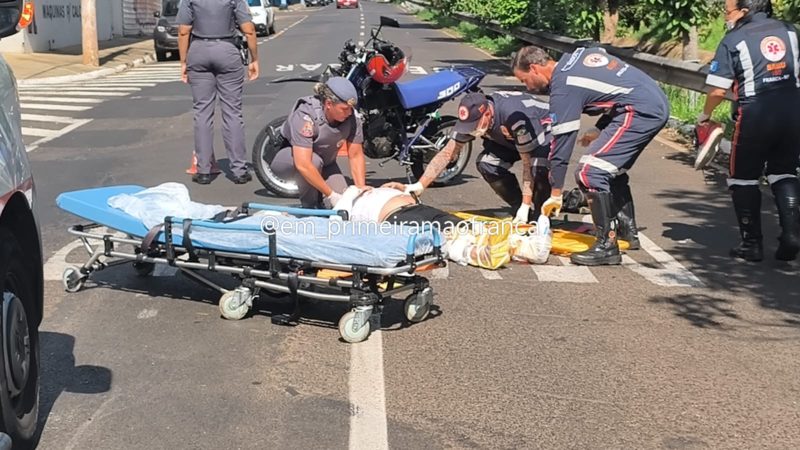Acidente entre moto e caminhão deixa homem gravemente ferido em Franca