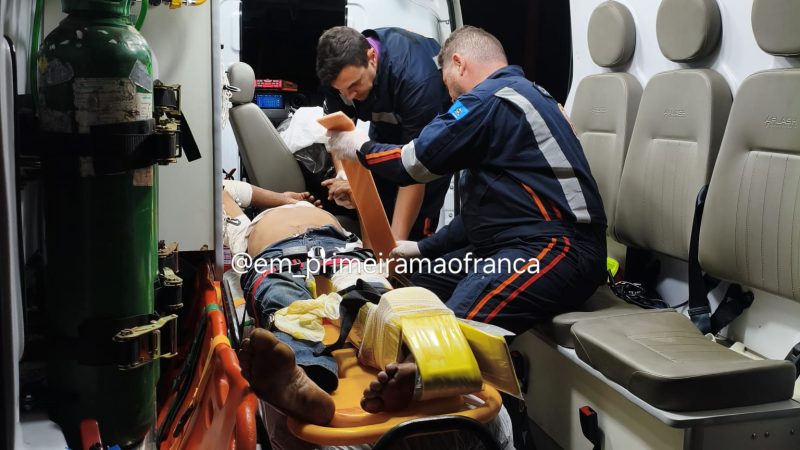 Pedestre é atropelado por motociclista e fica gravemente ferido em Franca