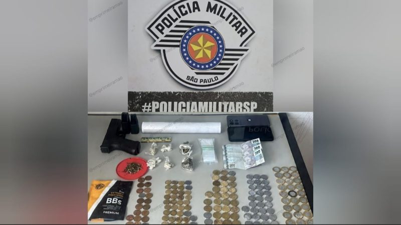 Homem é preso por tráfico de drogas durante cumprimento de mandado em Morro Agudo