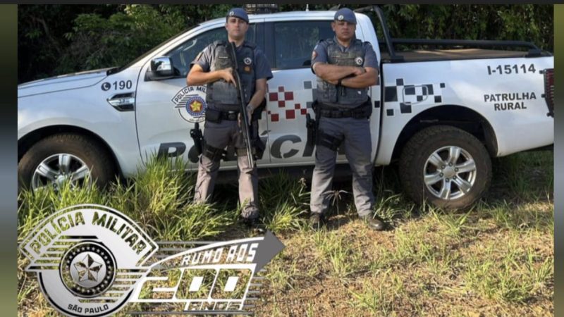 Tratores furtados são localizados pela Polícia Militar em área de mata na zona rural