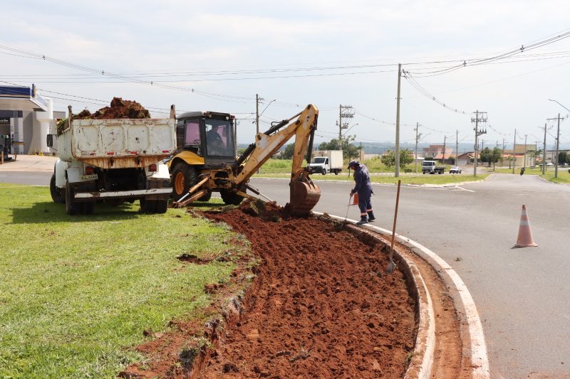 Prefeitura inicia obras no trânsito do Residencial Zanetti