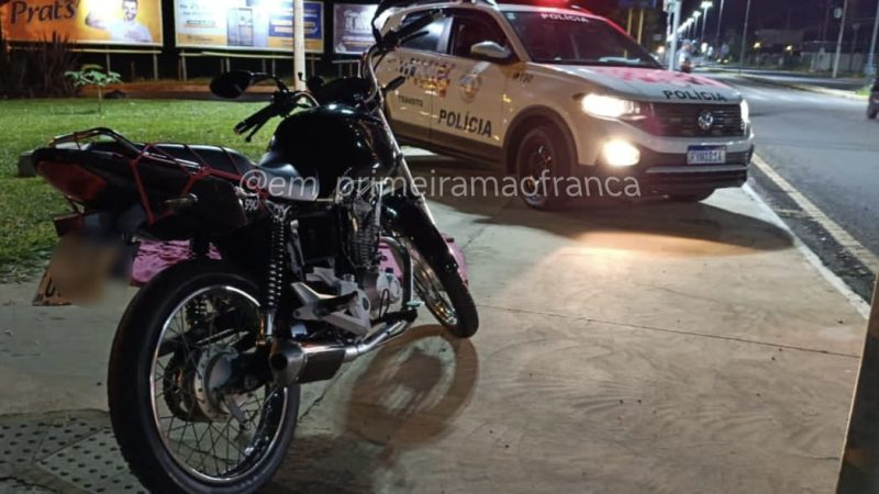Polícia Militar realiza Operação Rolezinho e coíbe motociclistas que perturbavam a madrugada de Natal em Franca