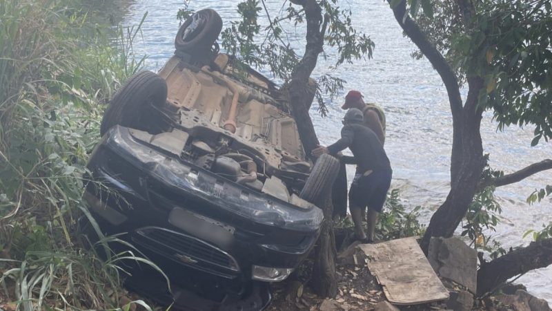 Quatro pessoas de Franca sobrevivem a grave acidente em Minas Gerais