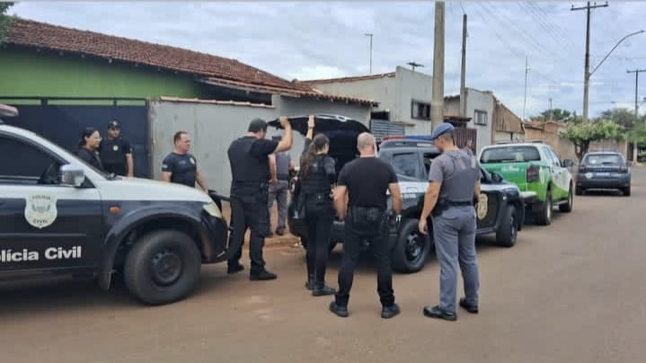 Mulher é presa por tráfico de drogas durante operação conjunta em Morro Agudo