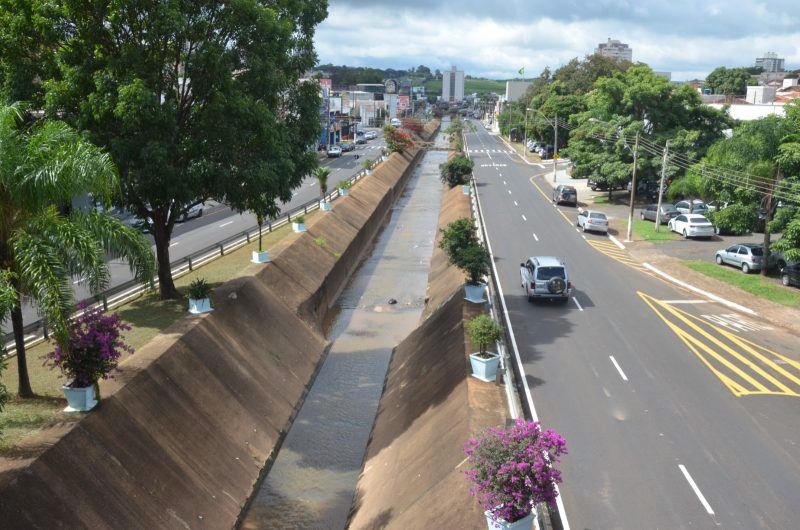 Empresas apresentam propostas para obras de combate às enchentes em Franca