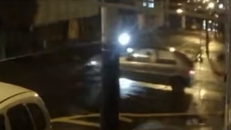 Motorista avança sinal de pare e causa acidente em cruzamento de Franca