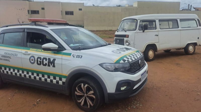 Kombi furtada em Pedregulho é localizada pela GCM de Franca