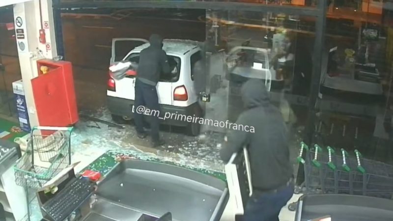 Varejão é alvo da gangue da marcha à ré durante a madrugada em Franca