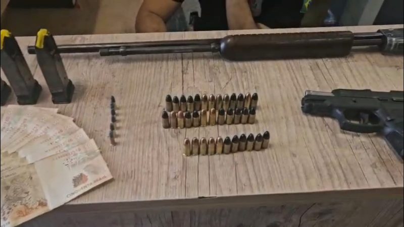 Homem é preso com armas de fogo na Rodovia Fábio Talarico