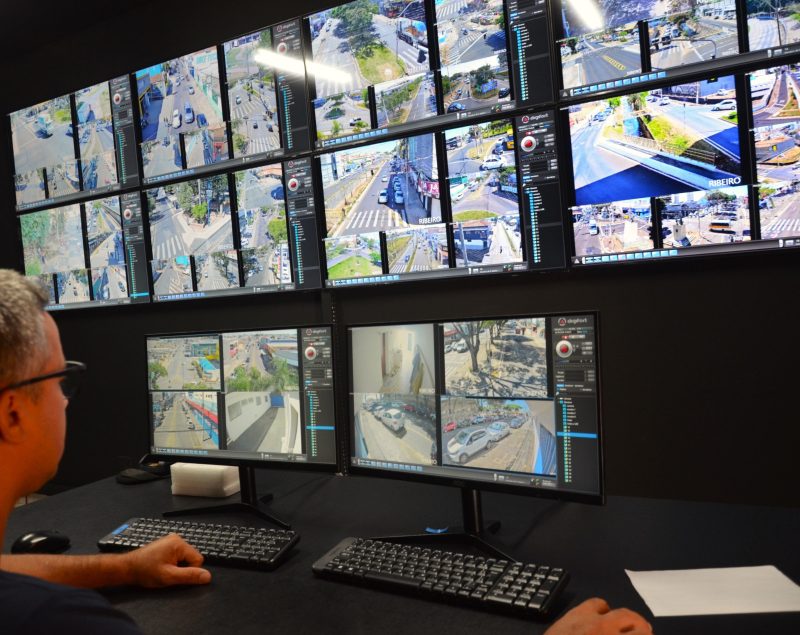 Franca terá câmeras inteligentes para identificar criminosos e carros roubados