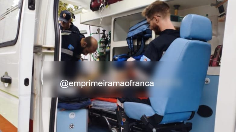 Homem é socorrido em estado gravíssimo após sofrer queda de escada em Franca